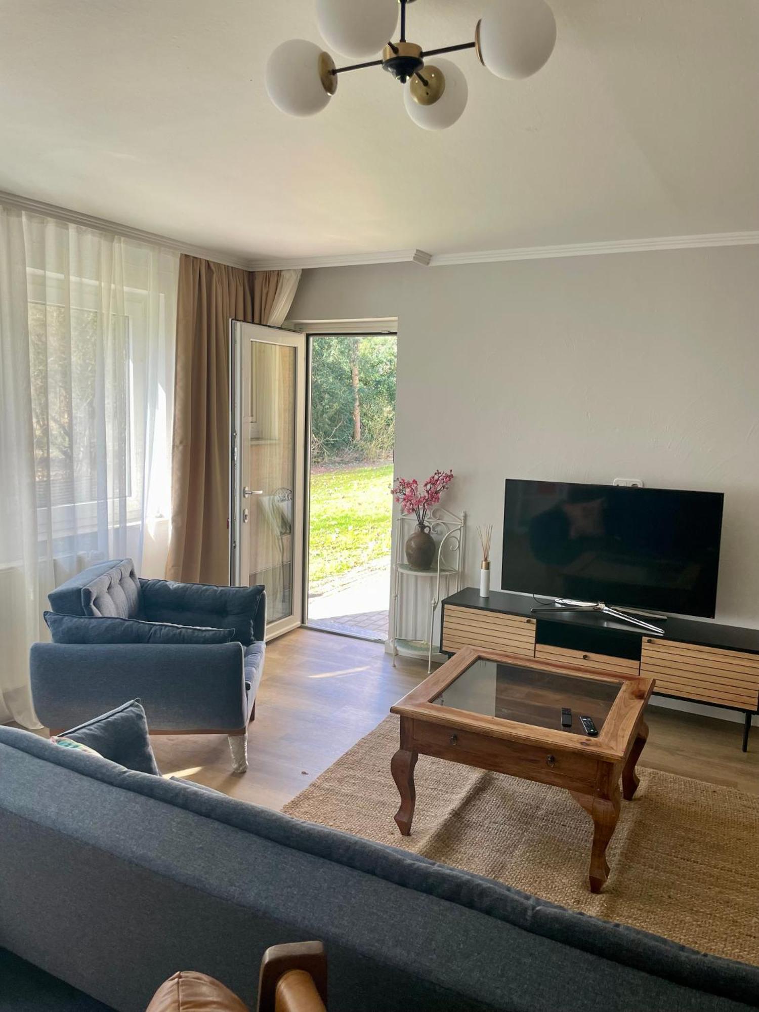 Apartment By The Park, For Bike Lovers Alsfeld Buitenkant foto